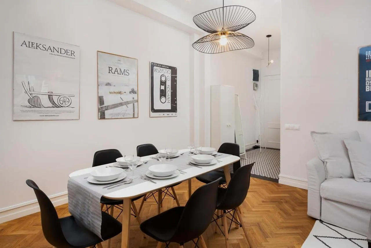 Apartment Hoza 35 By Homeprime Warsaw Poland