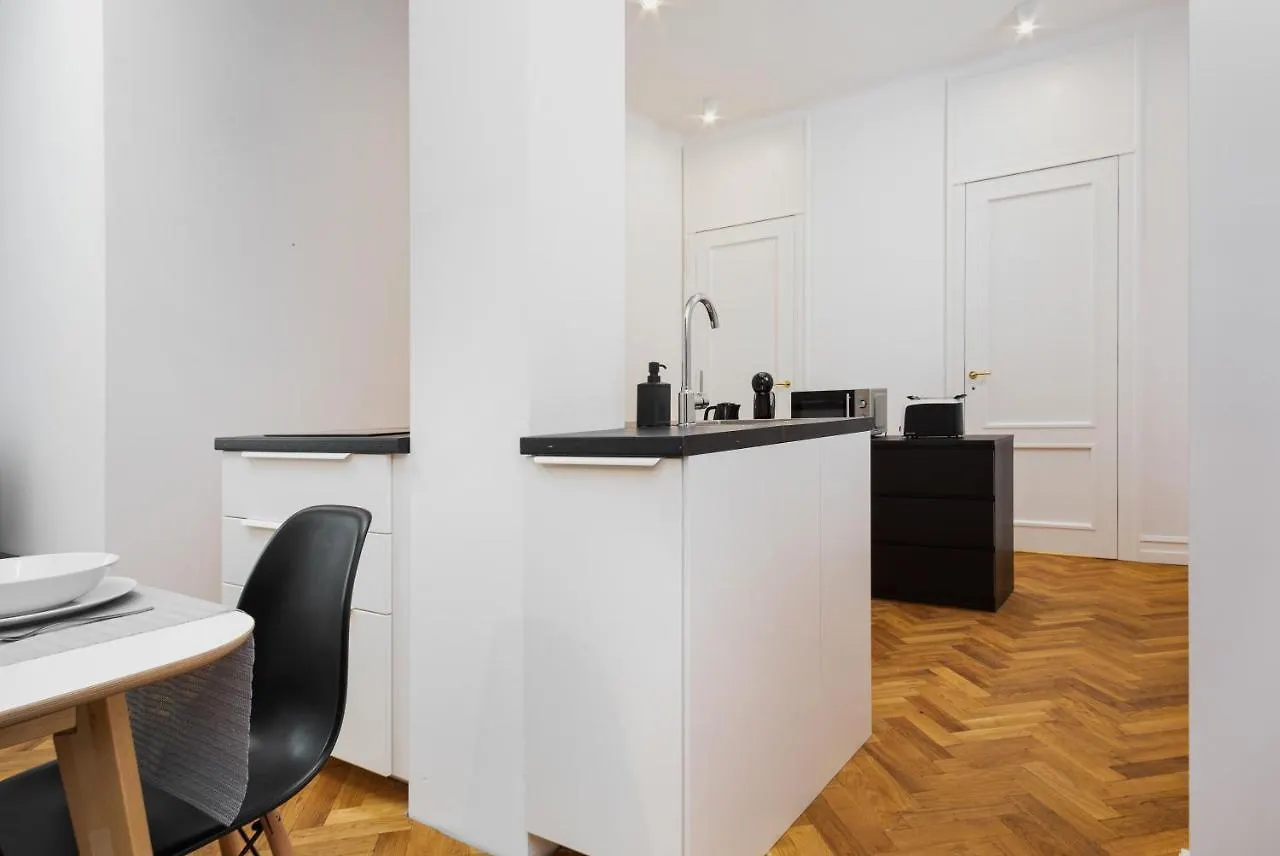 Hoza 35 By Homeprime Warsaw Apartment